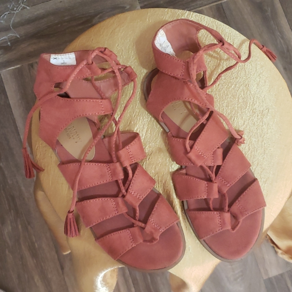 Old Navy sandals with ankle ties size 6